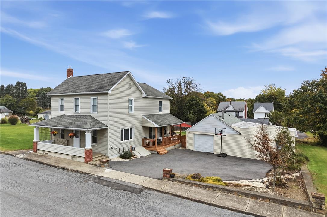 1482 Pine Street Property Photo 1