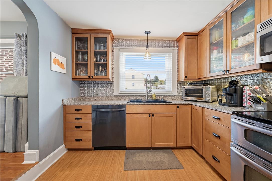 1482 Pine Street Property Photo 10