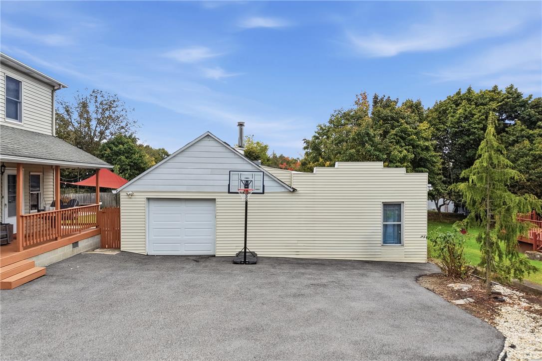 1482 Pine Street Property Photo 34