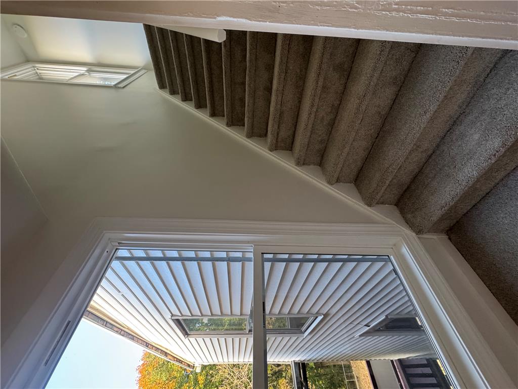 503 East Ridge Street Property Photo 14
