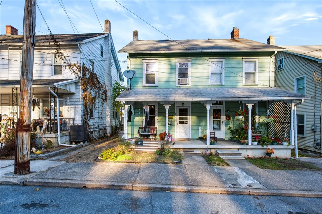 5247 3rd Street Property Photo 1
