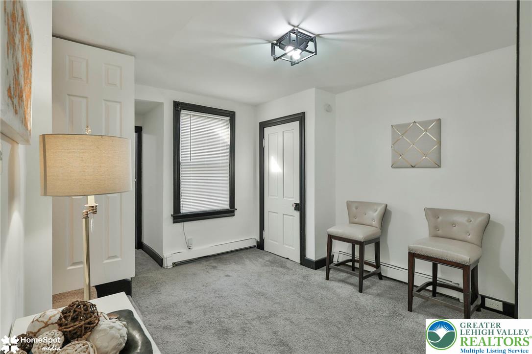 252 East Ettwein Street Property Photo 17
