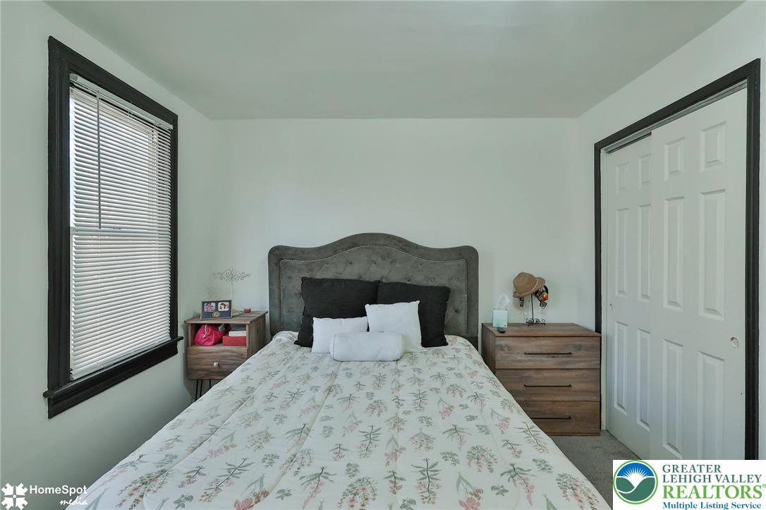 252 East Ettwein Street Property Photo 23