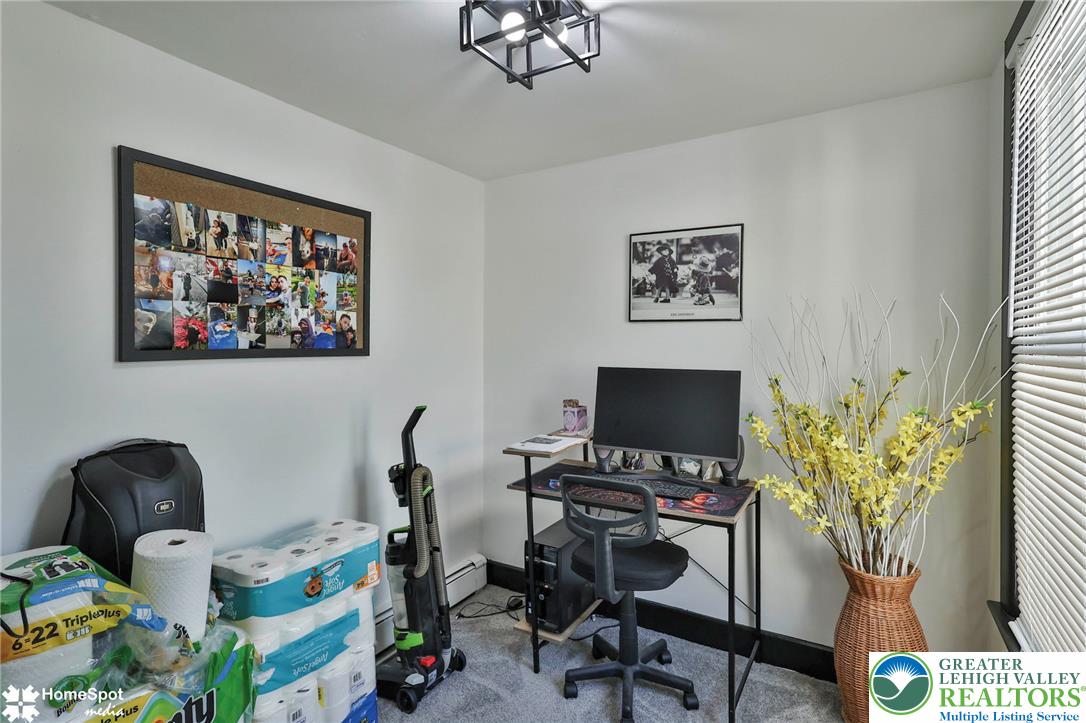 252 East Ettwein Street Property Photo 26