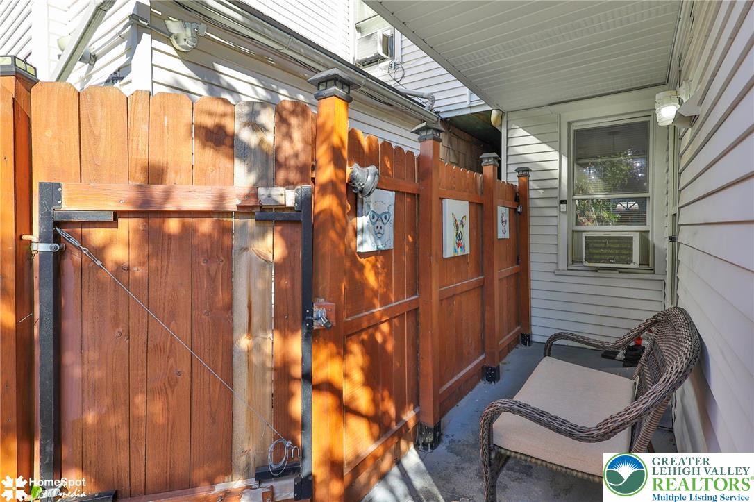252 East Ettwein Street Property Photo 38