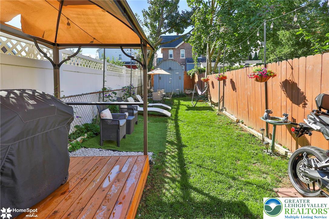 252 East Ettwein Street Property Photo 40