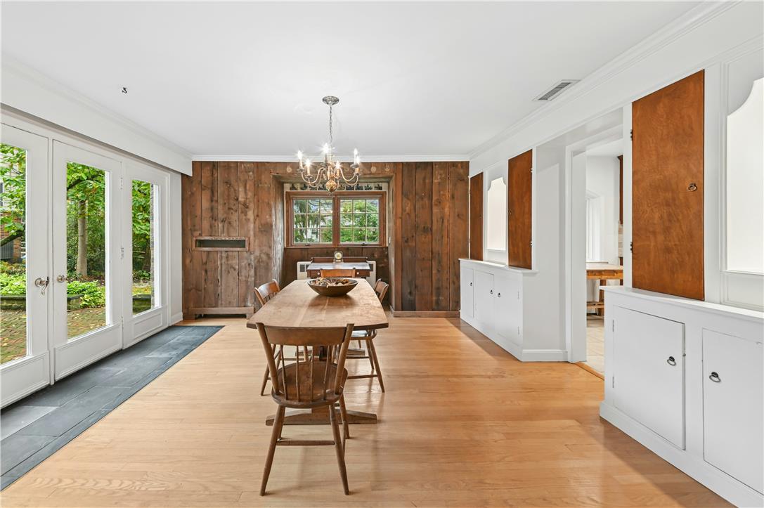 1236 Moffitt Avenue Property Photo 11