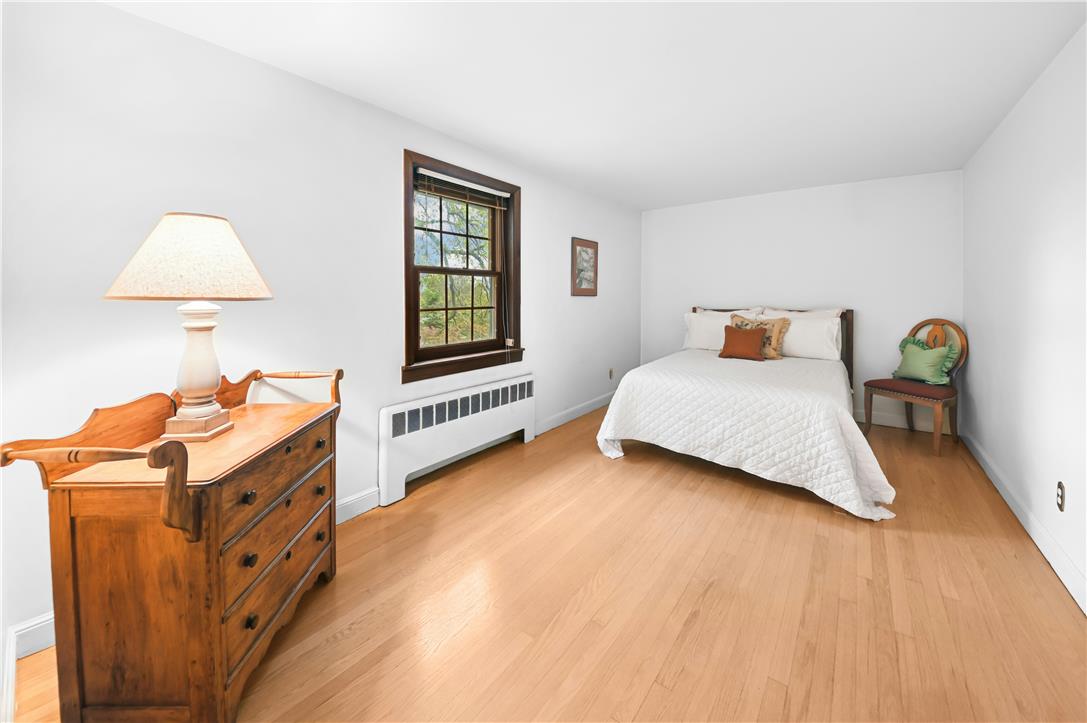 1236 Moffitt Avenue Property Photo 24