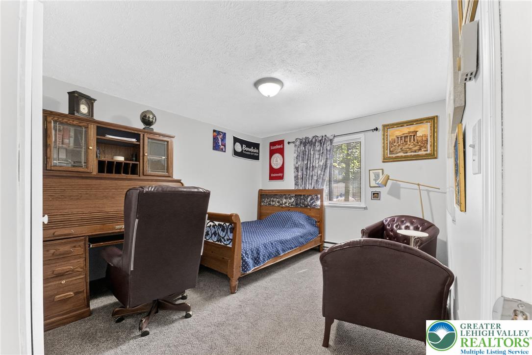 2027 Skyview Terrace Property Photo 10