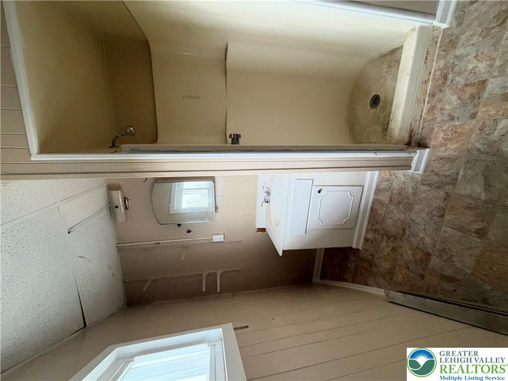 223 South 1st Street 4 Property Photo 6