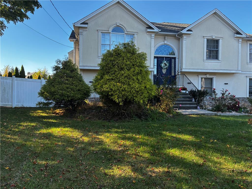 2819 Linden Street Property Photo 2
