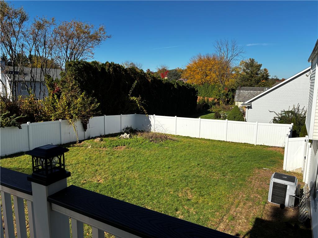 2819 Linden Street Property Photo 10