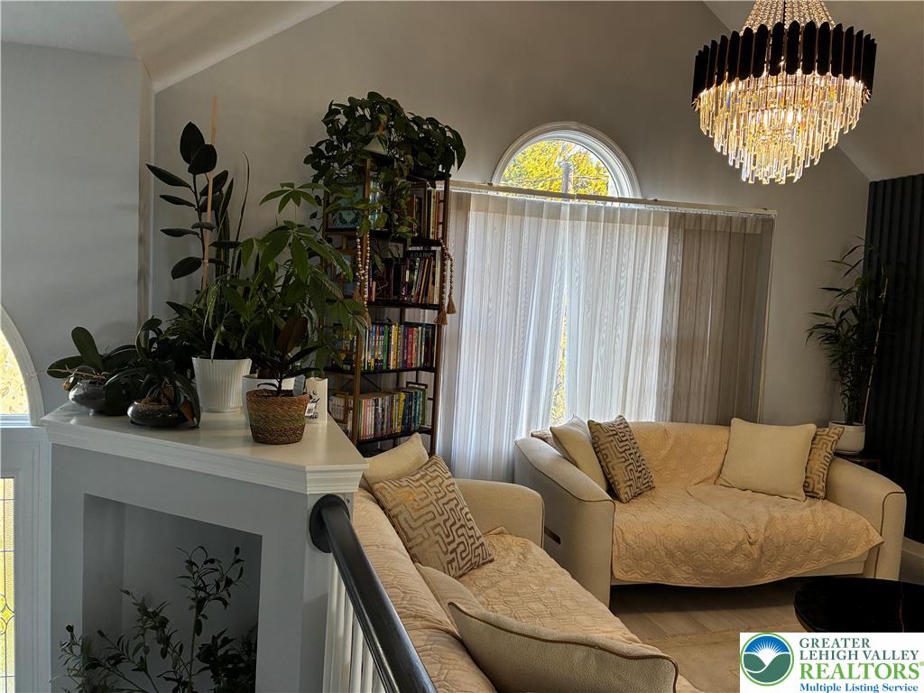 2819 Linden Street Property Photo 21