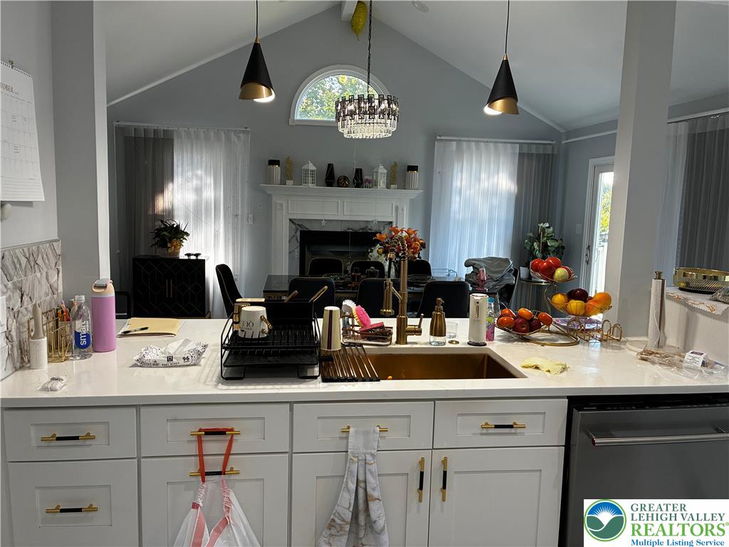 2819 Linden Street Property Photo 27