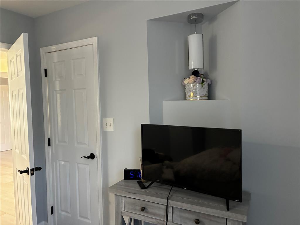 2819 Linden Street Property Photo 56