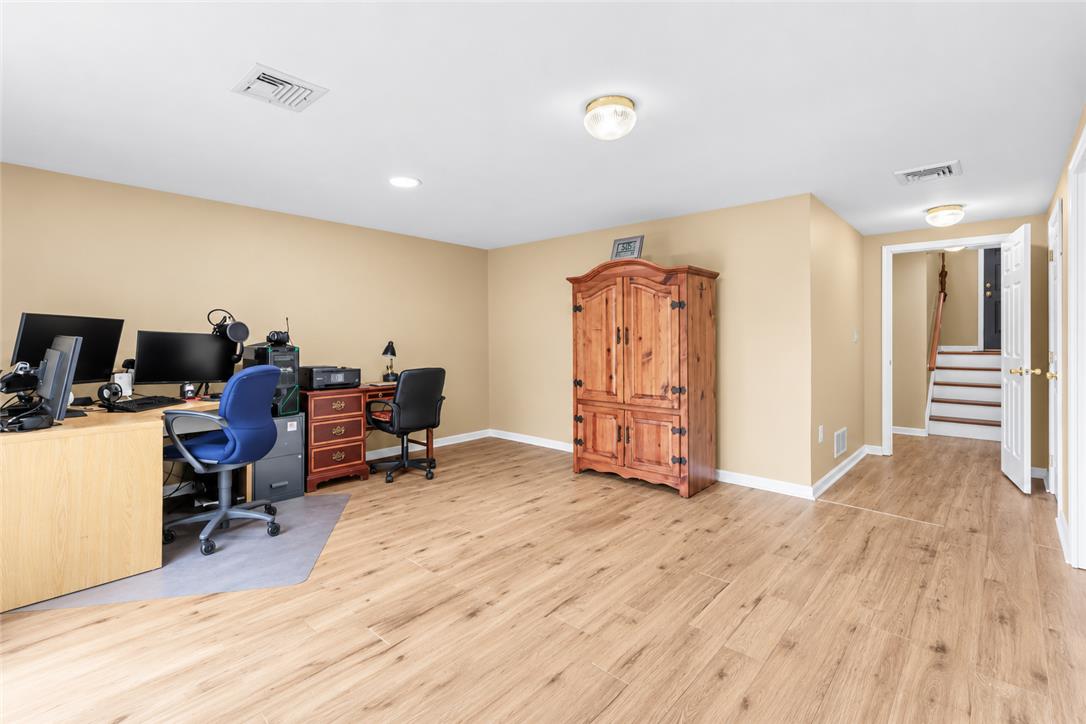 122 Walnut Street Property Photo 29