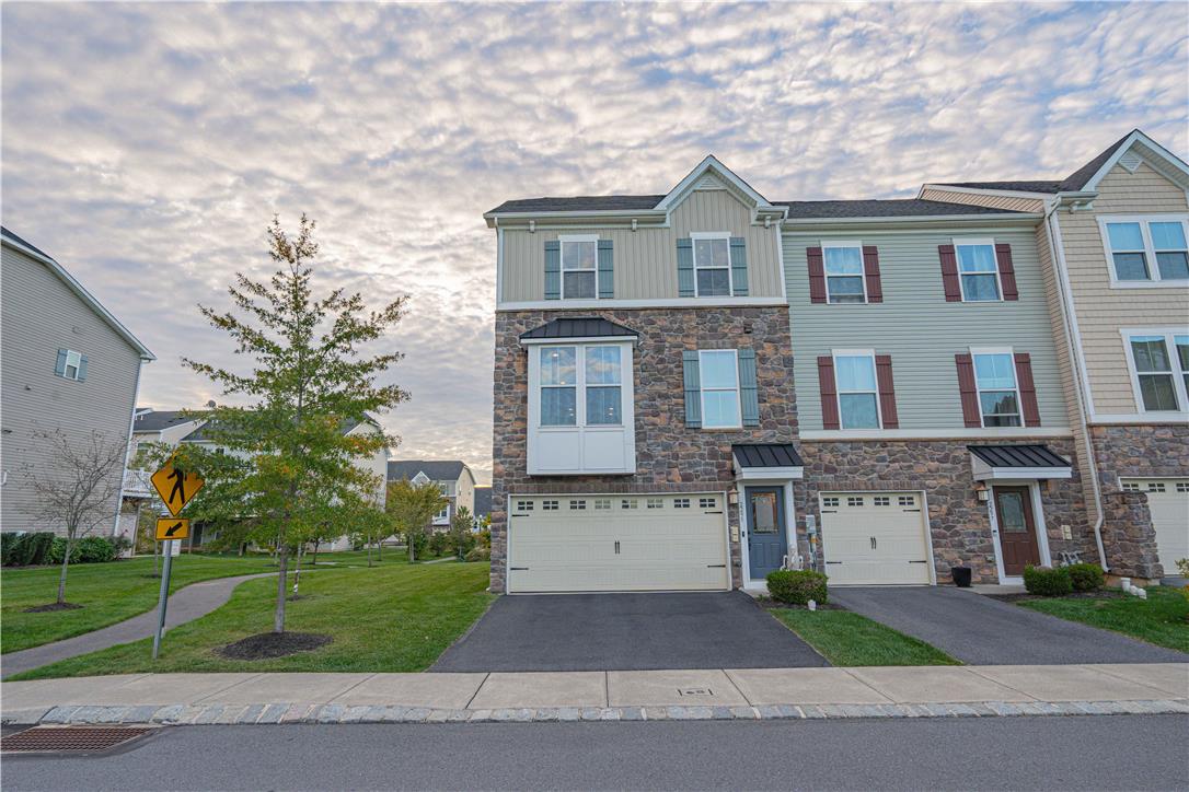 2293 Raya Way Property Photo 1