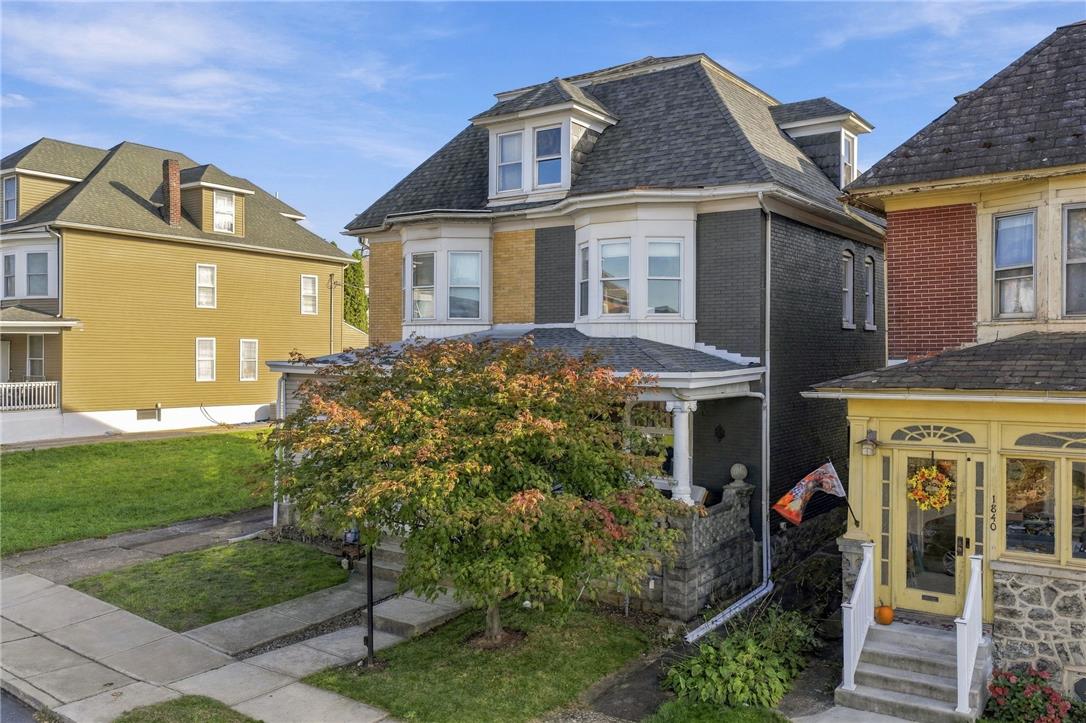 1826 Ferry Street Property Photo 1