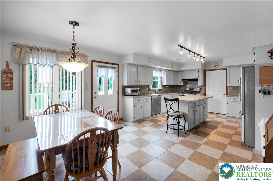 4465 Jodi Court Property Photo 13