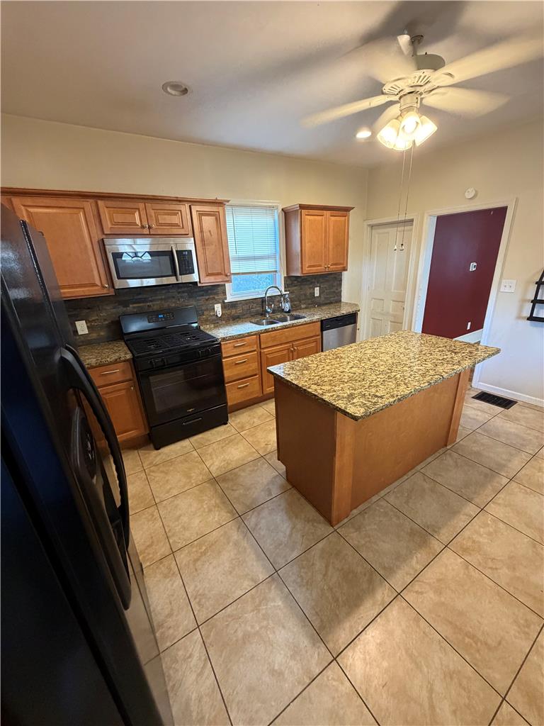 445 South 20th Street Property Photo 3