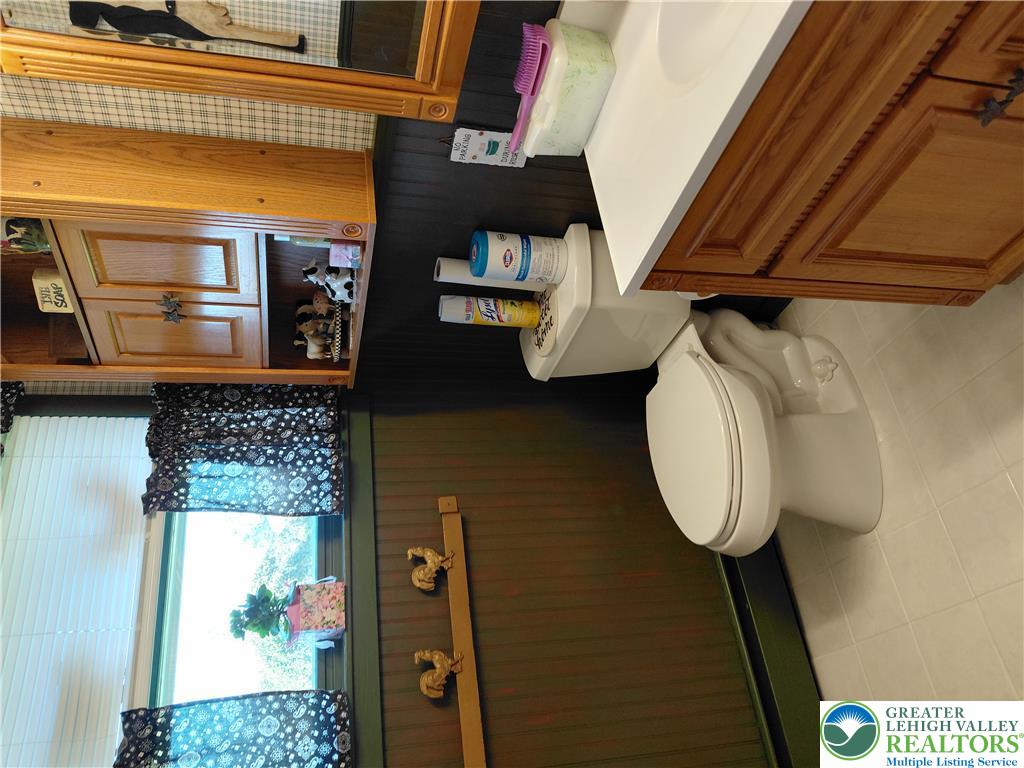 3232 Highland Road Property Photo 12