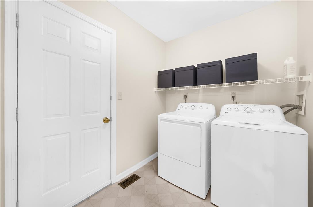 2822 Hope Ridge Drive Property Photo 22