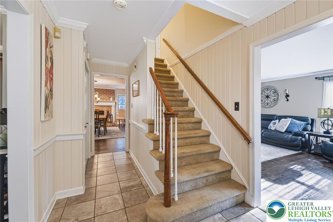 5041 Bridlepath Drive Property Photo 16