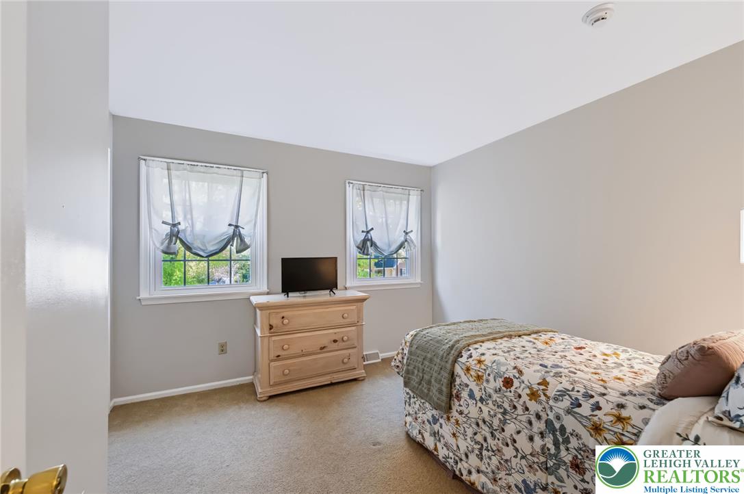 5041 Bridlepath Drive Property Photo 21