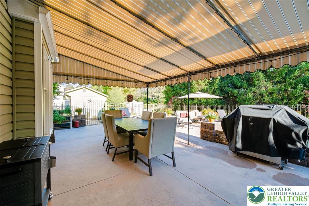 5041 Bridlepath Drive Property Photo 35