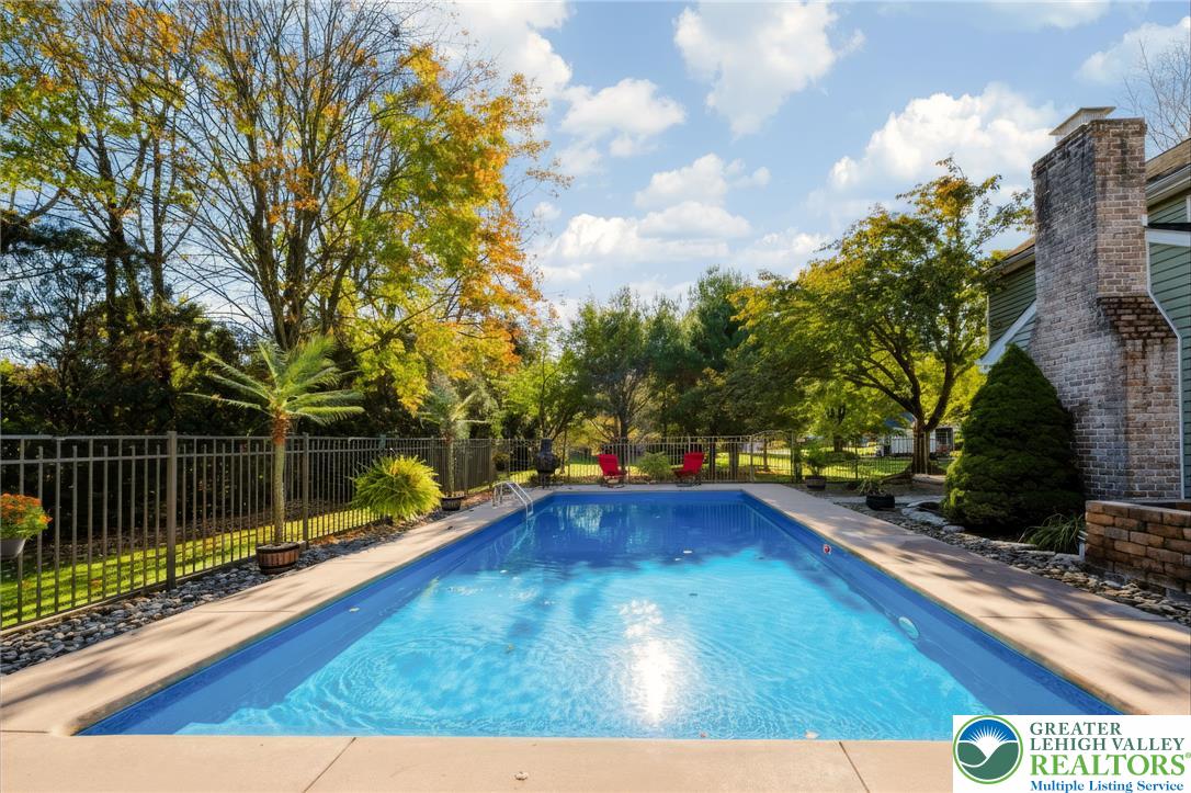 5041 Bridlepath Drive Property Photo 37