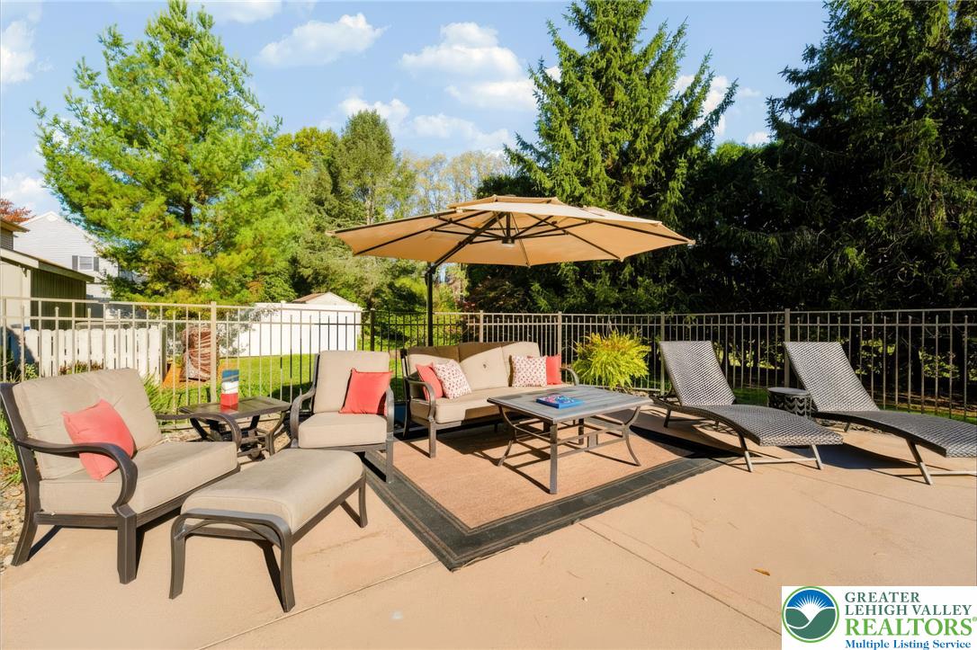 5041 Bridlepath Drive Property Photo 39