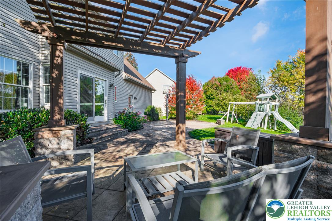 1505 Deer Path Road Property Photo 9
