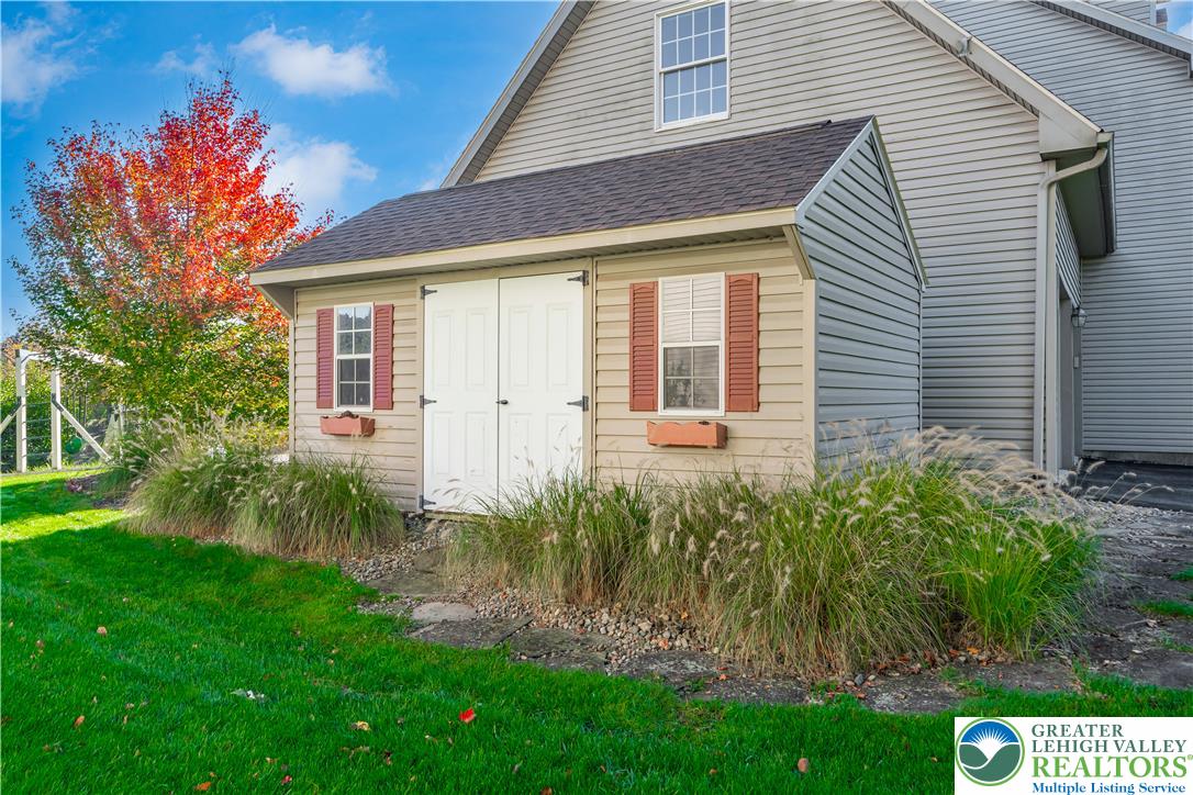 1505 Deer Path Road Property Photo 14