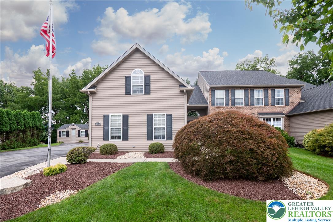 2077 Rolling Meadow Drive Property Photo 1
