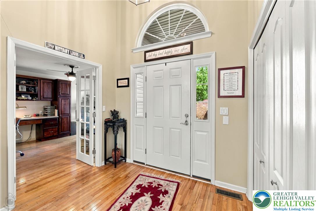 2077 Rolling Meadow Drive Property Photo 3