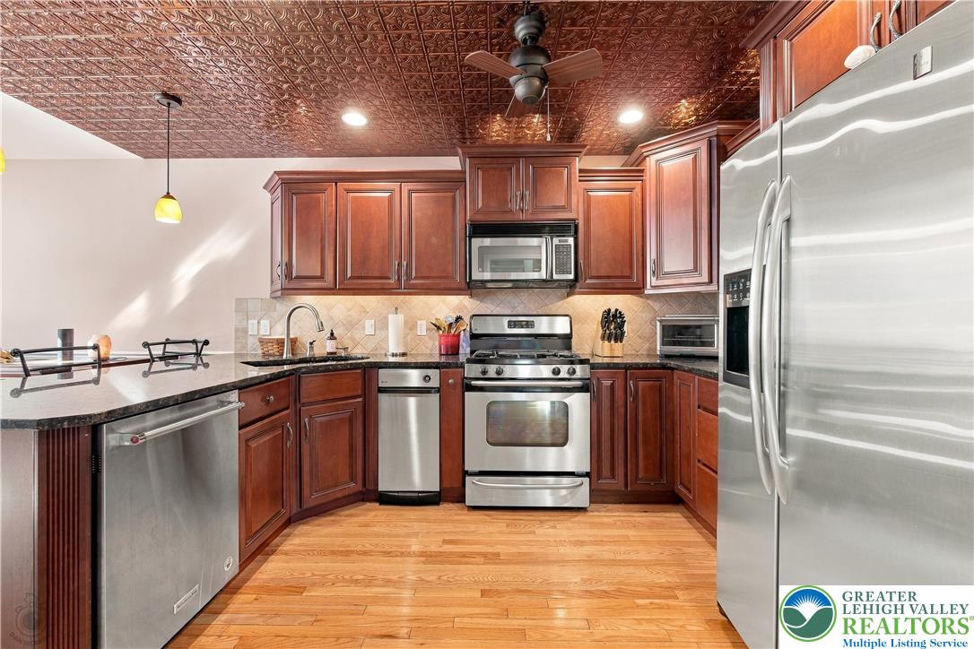2077 Rolling Meadow Drive Property Photo 16