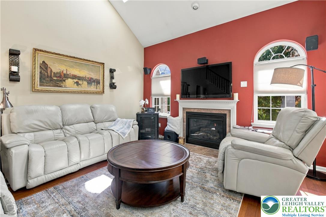2077 Rolling Meadow Drive Property Photo 24