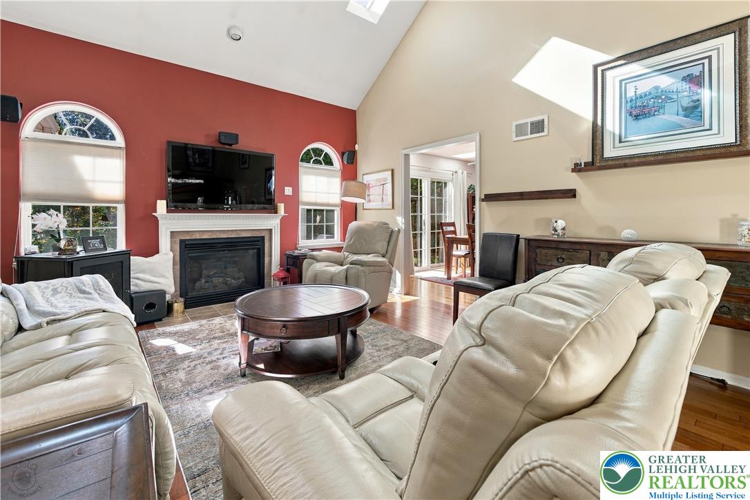2077 Rolling Meadow Drive Property Photo 25