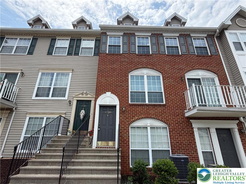 1938 Delancey Street Property Photo 1
