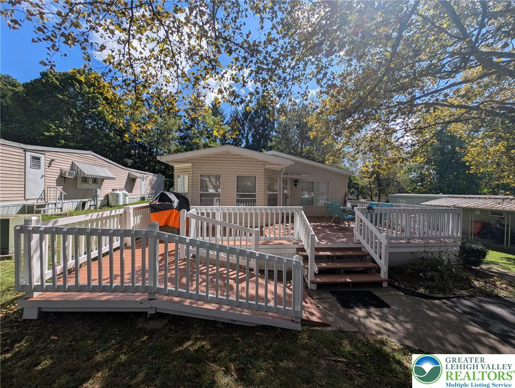 5 Edgewood Court Property Photo 1