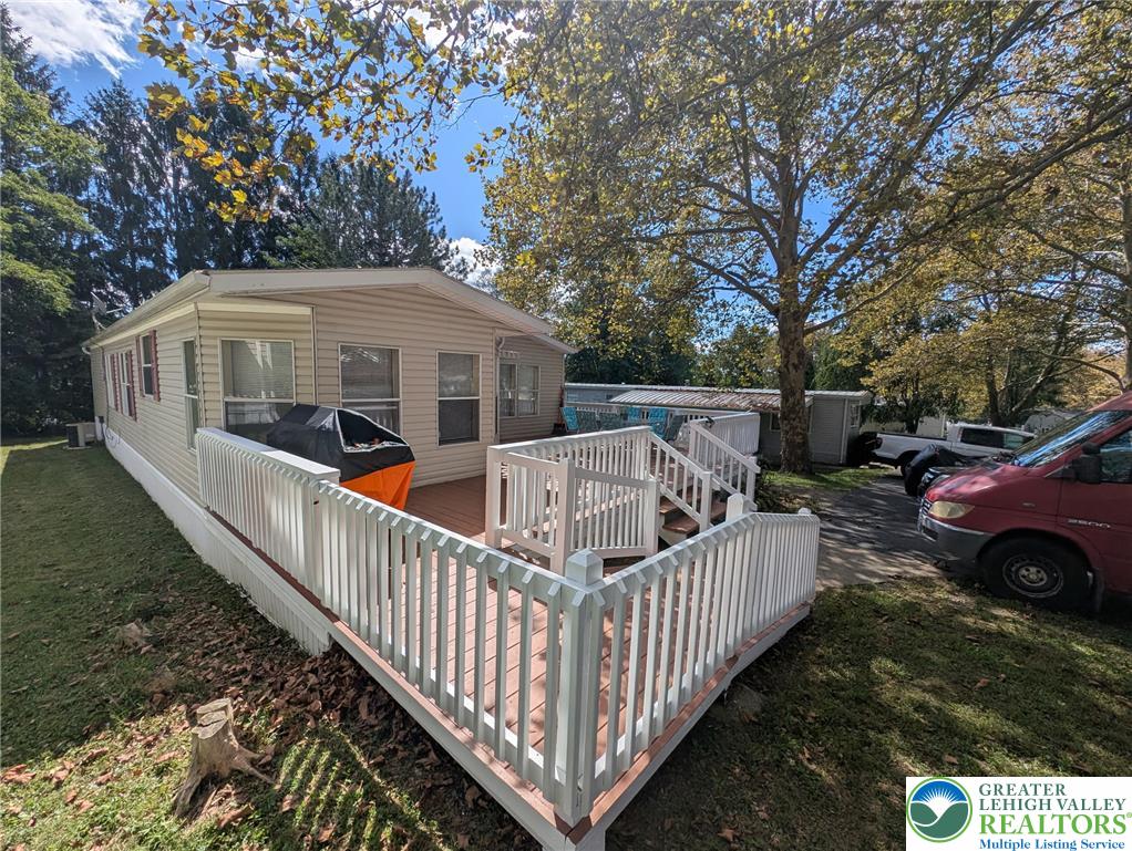 5 Edgewood Court Property Photo 6