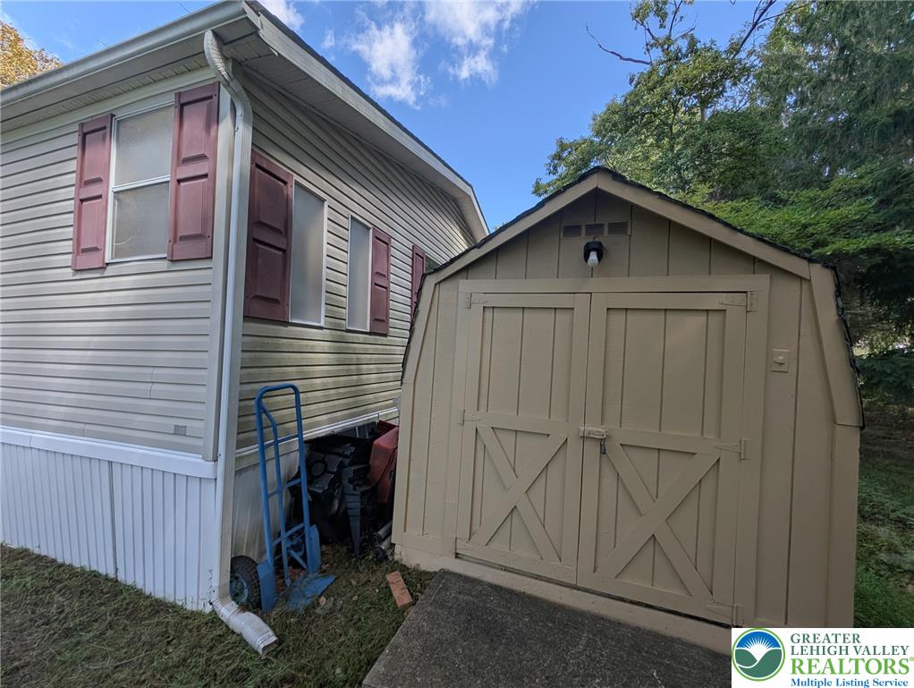 5 Edgewood Court Property Photo 10