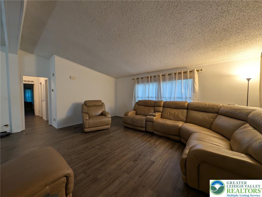 5 Edgewood Court Property Photo 18