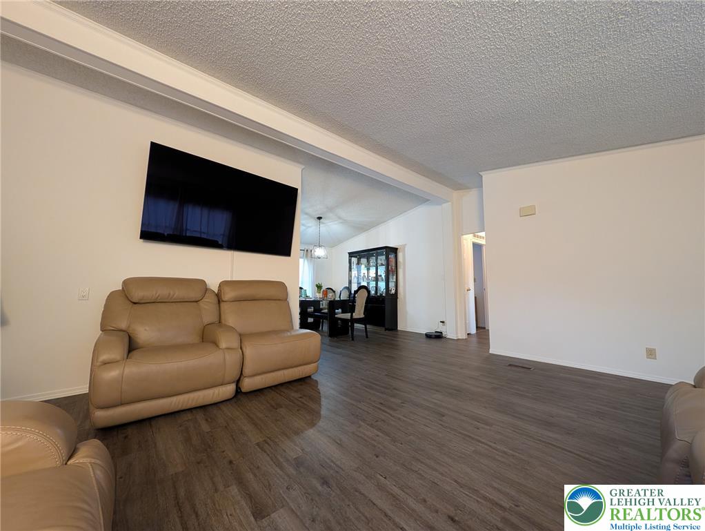 5 Edgewood Court Property Photo 23