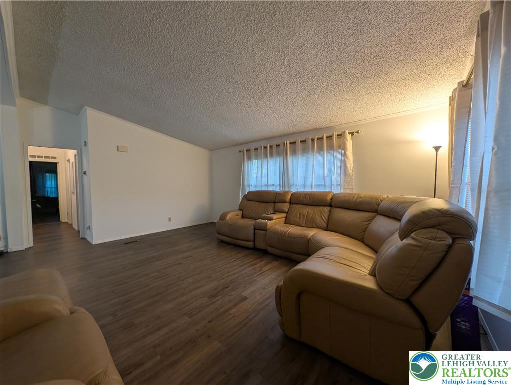5 Edgewood Court Property Photo 24