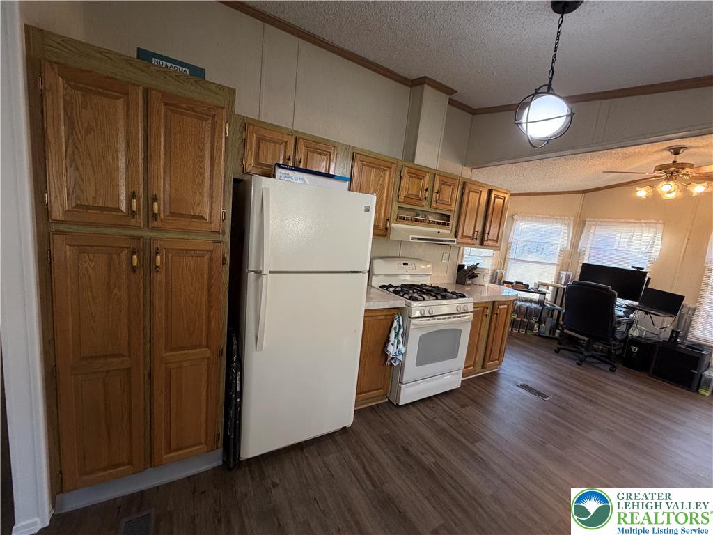 5 Edgewood Court Property Photo 28