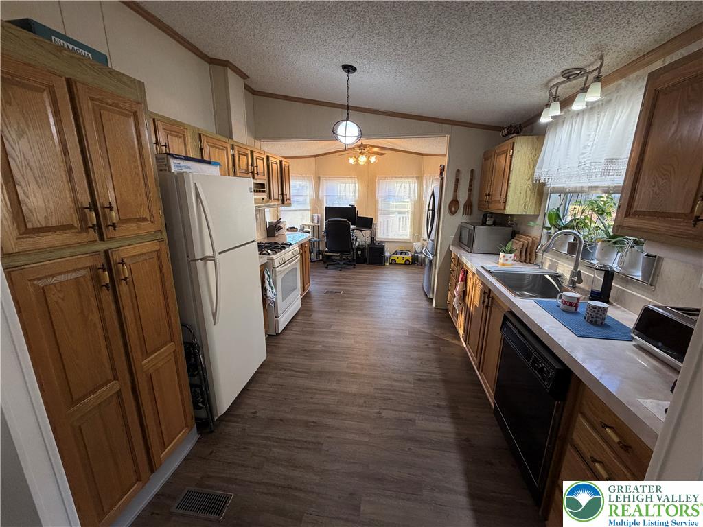 5 Edgewood Court Property Photo 29