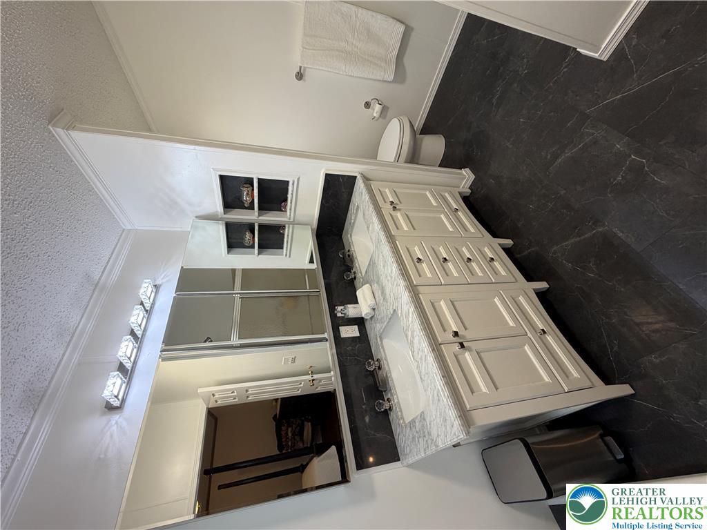 5 Edgewood Court Property Photo 42