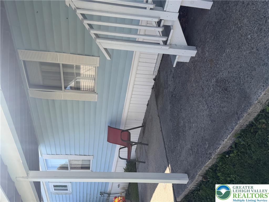 2707 Levi Drive Property Photo 4