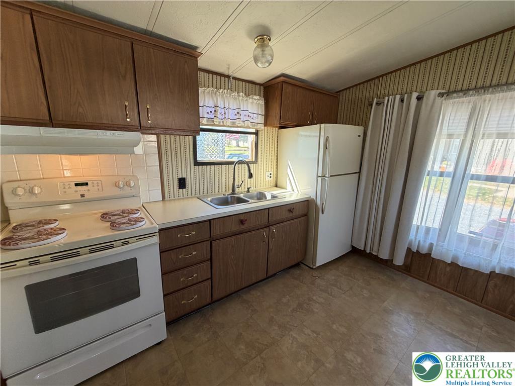 2707 Levi Drive Property Photo 8